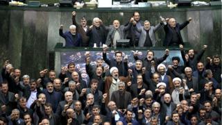 Iranian MPs stand and chant 'death to America'