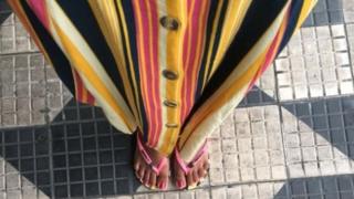 Estudante Laressa Teixeira de chinelo