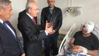 kılıçdaroğlu ve hasta yatağında yatan demirağ