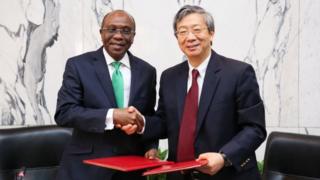 Aworan awọn alase ile ifowopamo Nigeria ati China