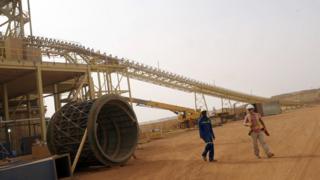 Au total, quatorze mines d'or sont en exploitation dans le pays, avec une production moyenne de 40 tonnes par an