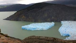 El desprendimiento en el glaciar Grey