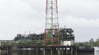 Le pays fait face aux conséquences des prix du pétrole brut qui sont restés bas