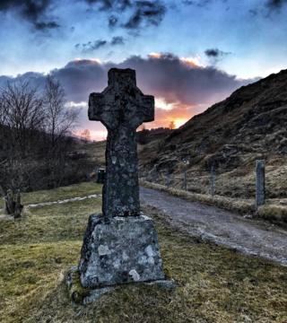 Cross