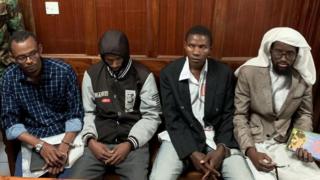 Washukiwa wanne wa shambulio la garissa wakisubiri hamta yao mahakamni. Sahal Diriye Hussein, kulia ndiye aliyeachiliwa huru