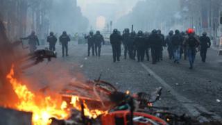 Destrozos en París