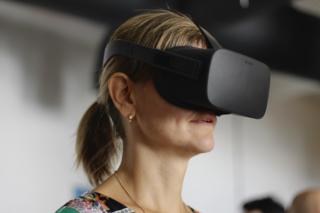 VR uređaj