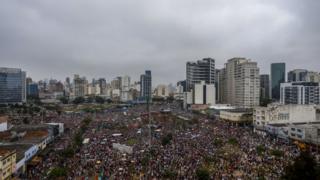 Vista de las manifestaciones en Sao Paulo.