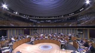 Senedd, Bae Caerdydd