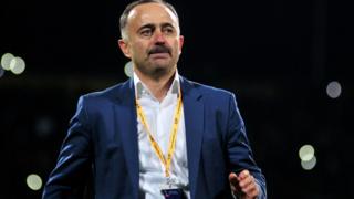 Babayanning isteʼfo talablari kuchaymoqda