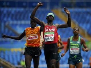 Samwel Kimani alikuwa pia ameshinda dhahabu mita 5000 kitengo T11