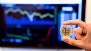 биткоин