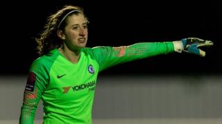 Lizzie Durack in action for Chelsea