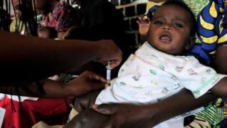 Démarrage du test d'un vaccin expérimental contre le paludisme