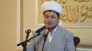 Yunusobod tuman imom-xatibi Rahmatulloh Sayfutdinov