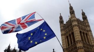 英国国旗和欧盟旗帜