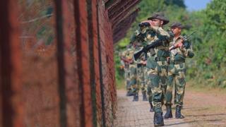 বাংলাদেশ-ভারত সীমান্তে কাঁটাতারের বেড়া