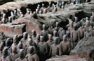Foto mostra o Exército de Terracota, na China