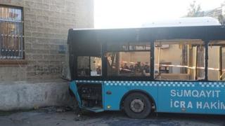 Avtobus
