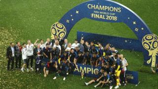 Frans ebuliela Iko Mbaụwa 2018