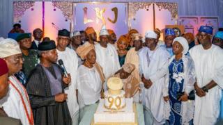 Yemi Osinbajo n dari gige akara oyinbo fun Jakande