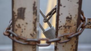 Washington Zoo locked doors