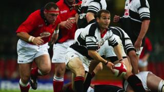 McBryde yn herio