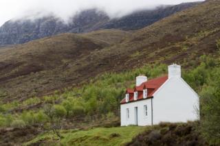 Cottage on Scottish mountainside