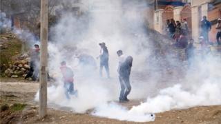 Evo Morales supporters clash with police in La Paz. Photo: 11 November 2019
