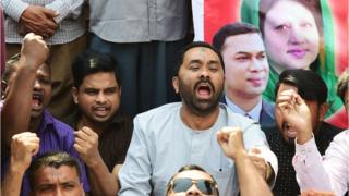 খালেদা জিয়ার মুক্তির দাবিতে বিক্ষোভ