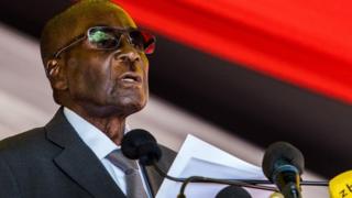 Robert Mugabe w'imyaka 93, aronderera amajwi mu rwaruka