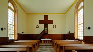 America church wan begin allow pipo carry gun go service