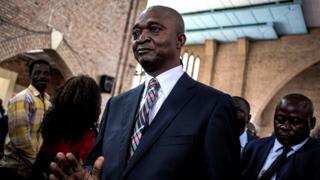 Bwana Shadary muri Kiliziya ya Notre-Dame Du Congo iri i Kinshasa, ku itariki ya 24 y'ukwezi gushize kwa cumi na kumwe ubwo yatangizaga ibikorwa bye byo kwiyamamaza