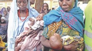 Awọn obinrin to gbe ọmọ lọwọ