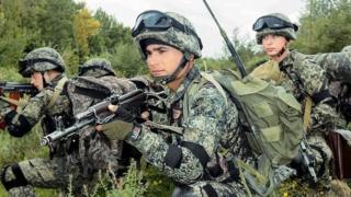 солдат