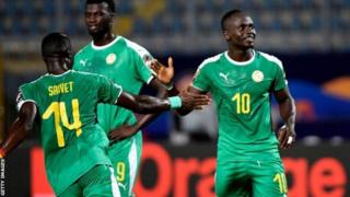 Sadio Mane yatsinze ibitego bibiri anahusha penaliti