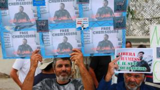 Протесты против арестованных рыбаков в Италии