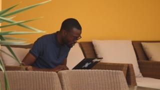 Kelly Adediha, (à DROITE) Co-fondateur de TechOfAfrica