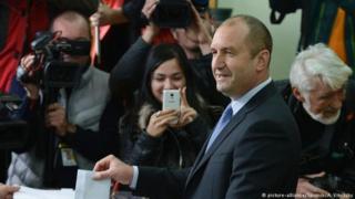 Ana kyautata zaton Rumen Radev ya samu kaso daya bisa hudu na kuri'un da aka kada