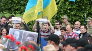 Противники акции "Бессмертный полк"