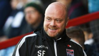 Steafan Fearghasdan.