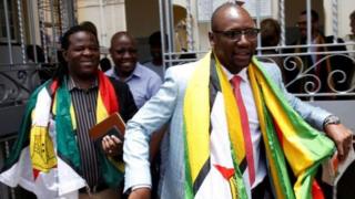 Mawarire dey celebrate im victory for di court