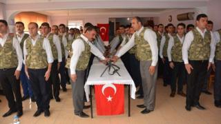 Korucular yemin ederken