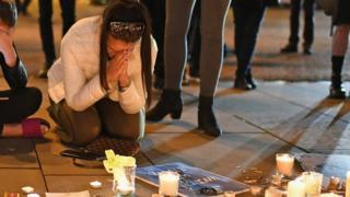 Tributo a las víctimas del atentado en Manchester
