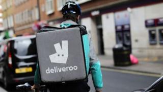Deliveroo cho ra mắt một tính năng mới gọi là "Dịch vụ đặt bàn".