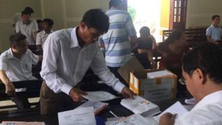 30 người dân
