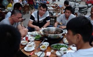 ประเพณีการรับประทานเนื้อสุนัขในประเทศจีน มีประวัติศาสตร์ย้อนกลับไปได้ประมาณ 500 ปี