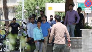 که ترهګر برید کې ایسار شئ، څه به کوئ