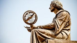 Estatua de Copérnico en Polonia