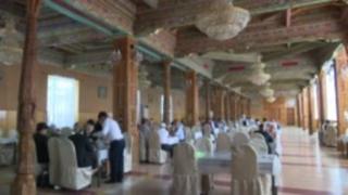 چایخانه راحت در تاجیکستان؛ بنای شصت ساله در آستانه 'تخریب'